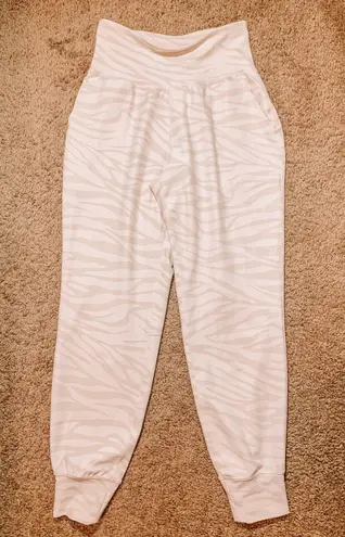 Old Navy Active Zebra Print Joggers