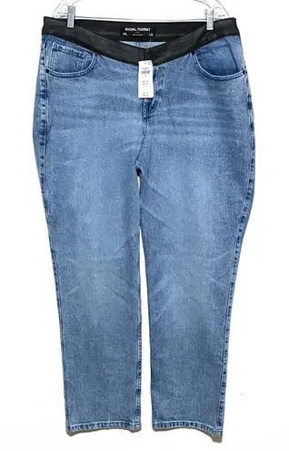 Social Tourist Ultra High Rise Straight Jeans Women 17R/33W Black V Waist NWT Blue Size undefined