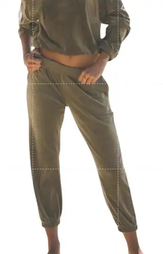 ARAMINTA JAMES Velour Trackiepant Women 10/M Khaki Stylish Travel Loungewear NWT Green