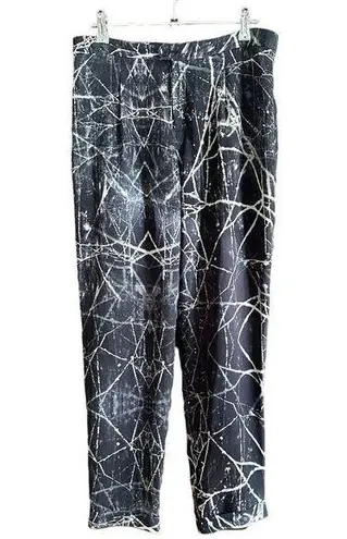 Haute Hippie BNWT | Black and White Printed Silk Cuffed Trousers | Size 4