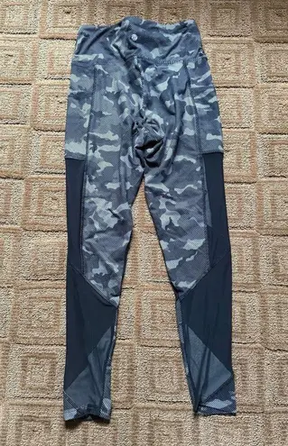 Bally Total Fitness - Women’s Leggings - Camo Print - Size S