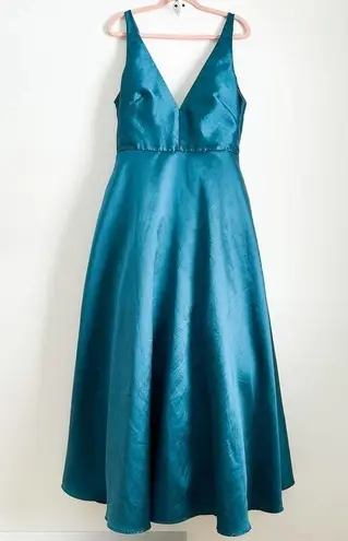 Monique Lhuillier Teal Mesh Formal Gown Sleeveless mesh insert Formal Dress 16