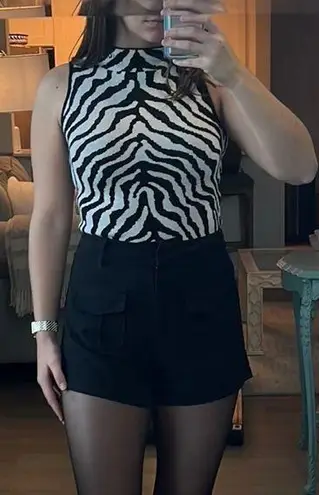 T Tahari Zebra Top