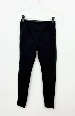 Vuori Aspire Elevation Legging Black Camo