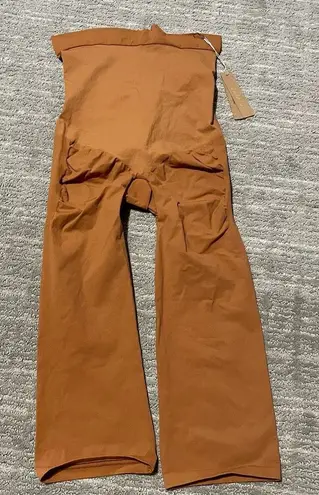 SKIMS Seamless Sculpt Above The Knee Shaping Shorts Bronze 3X NWT