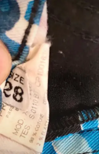 Moschino Vintage women’s Jeans size 28