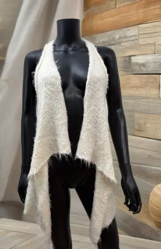 Love by Design Cream Fuzzy Knit Open Front Vest Sweater Size Small
