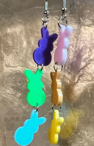 Easter Bunny Dangle Earrings NWOT Pink