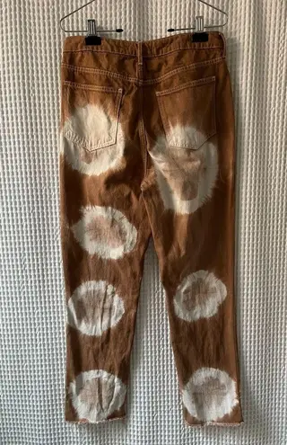 PacSun caramel and white tie-dye mom jeans with raw hems, size 29