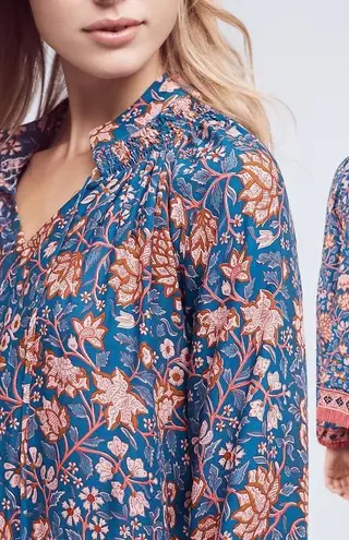 Natalie Martin Nat by Natalie Martin Blue Floral Print Tassel Peasant Blouse Size Small