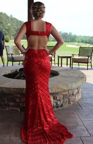 51245 sherri hill hotsell