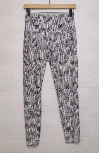 Balance Collection Women's Black White Monochrome Patterned High Rise Leggings