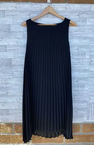 Babette Pleated classy Dress in black size small