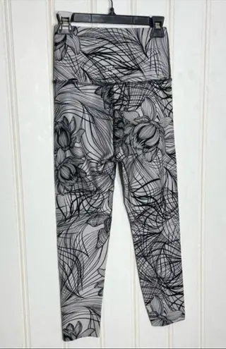 Beyond Yoga Flip It and Reverse It Printed Leggings Sz S