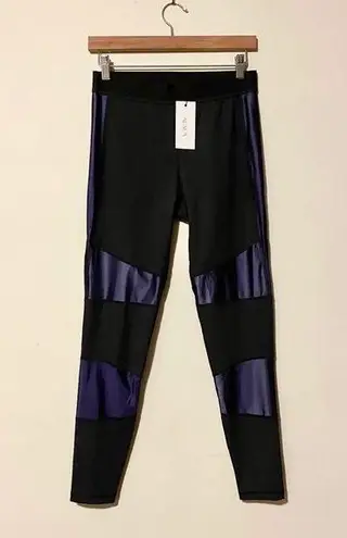 Alala Harley Tight in Black/Liquid Navy