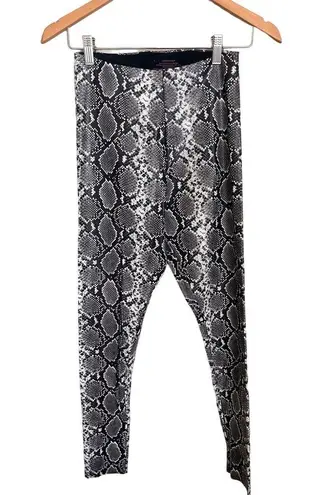 Commando NWOT  Faux Leather Leggings in Fog Python Size L