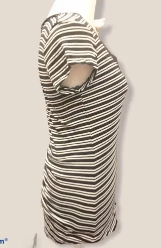 Splash 5/$25  Black & White Striped Short Sleeve Top Medium NWT