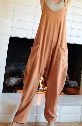 Free People Movement Hot Shot Women Crop Jumpsuit Sz S Boho Relaxed Preppy EUC Orange