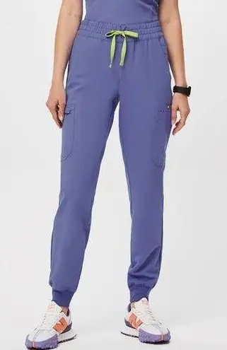 FIGS  | Zamora 6-Pocket Jogger Scrub Pants in Blueberry Purple Size Small TALL