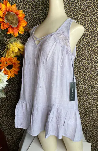 Doe & Rae ✅3/$30✅NWT Grey Embroidered Sleeveless Ruffle Tank Top | LARGE |