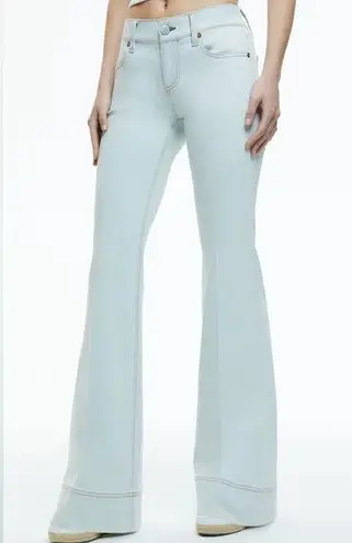 Alice + Olivia  SB Low Rise Bell light Pink Jeans