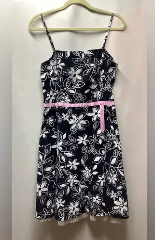 I.N. San Francisco . Spaghetti strap A-Line dress with crinoline hem line. Size 11