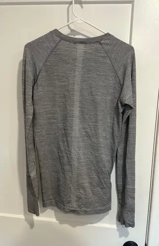 Lululemon Swiftly Tech Long Sleeve