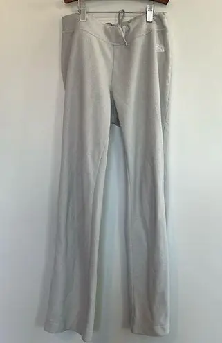 The North Face Women’s light gray fleece pants size small