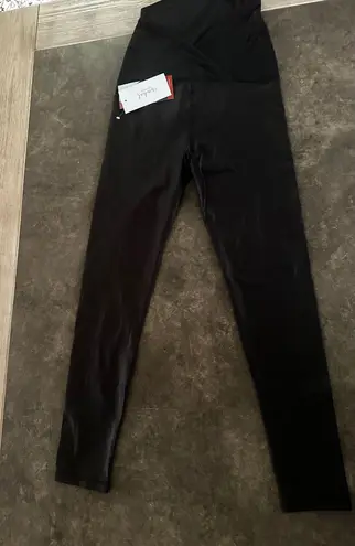 Isabel Martenity Isabel by Ingrid and Isabel Maternity Active High Gloss Leggings,