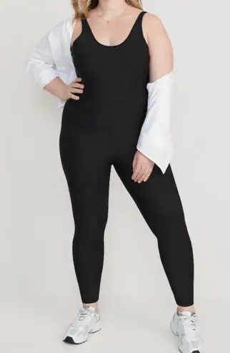 Old Navy NWT  Black Powersoft 7/8 Legging Jumpsuit - Image 1