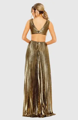 Mac Duggal - Gold Pleated Metallic Cutout Gown Formal Black Tie Dress Gala