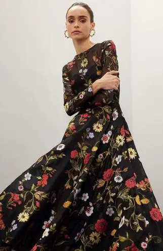 Oscar de la Renta Black Floral Hand Embroidered Tulle Beaded Midi Dress Size 6