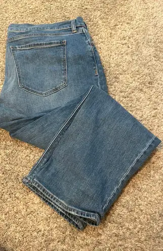 Old Navy Mid Rise Boyfriend Jean Shorts