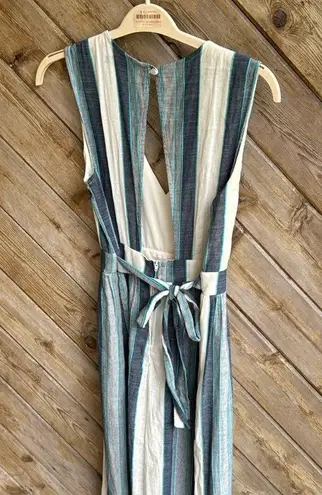 Crystal sky unique shorts romper high low v neck size 11 Blue