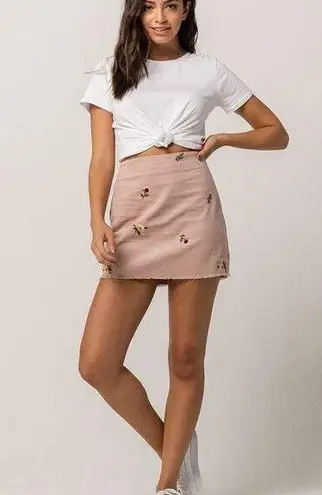 Ivy+Main Pink Corduroy Floral Embroidered Cut-Off Mini Skirt Womens Size Small