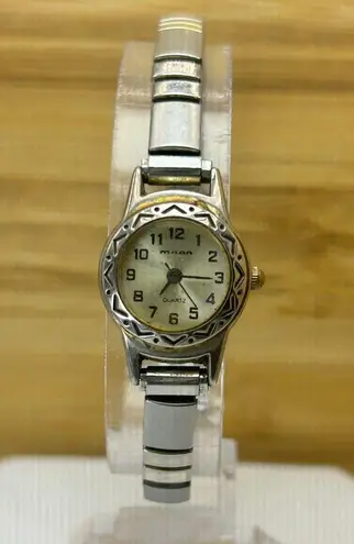 Milan Pretty Vintage Ladies Quartz Two Toned Stretch Bracelet Watch New Silver