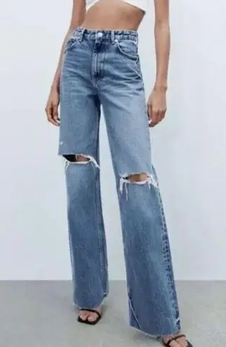 ZARA  high rise wide leg straight jeans Size 8 Medium Wash