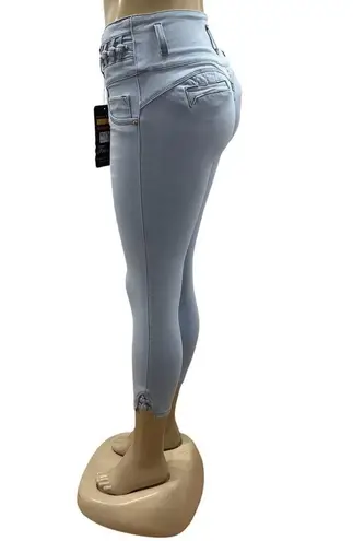 Franka Colombian Butt Lifting Capri Jean FR007 New With Tags Size undefined
