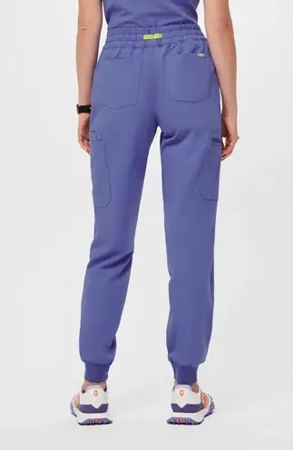 FIGS  | Zamora 6-Pocket Jogger Scrub Pants in Blueberry Purple Size Small TALL