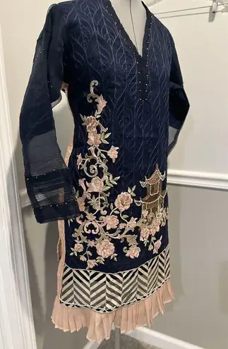 indian / pakistani salwar Kameez And Dopata medium