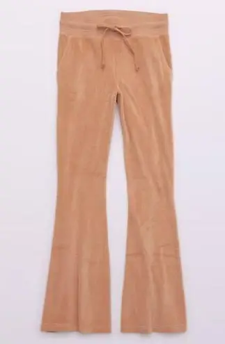 Aerie  REAL Obsessed Velour High Waisted Kick-It Flare Pant in Toasty Medium
