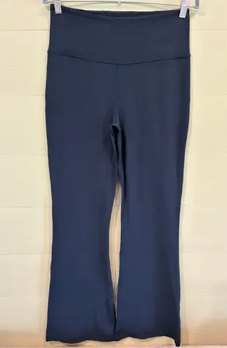 Lululemon navy groove super high rise flared pant Nulu *Regular