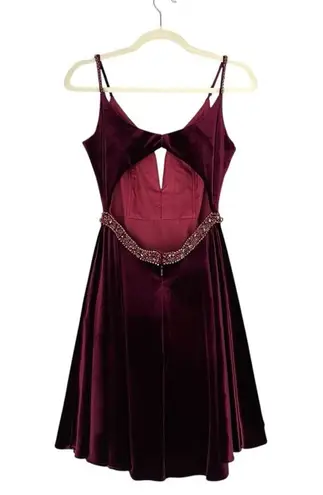 Alyce Paris mini dress Burgundy Velvet Homecoming Plunging V-neckline party Sz 4
