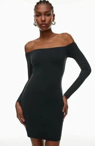 Aritzia Contour Dress
