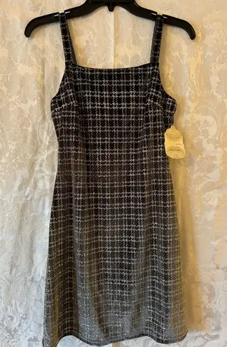 Altar'd State Alter”d state NWT Silver and Gray Plaid Dress