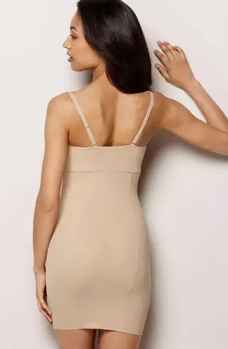 Maidenform Flexees Nude Firm Shaper Slip