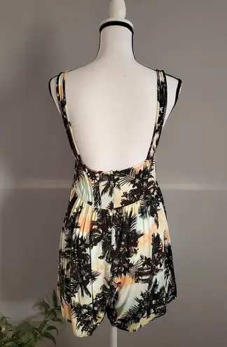 S.O.R.A.D. By ATV Sleeveless Palm Tree Romper M Black Size M