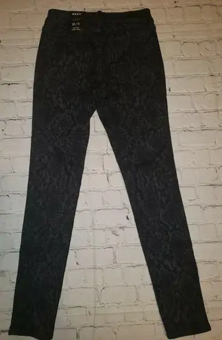 DKNY 𝅺 Women's Snake Printed High-Rise Skinny Ankle Jeans Size 0/25