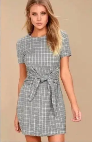 Lulus  black & white micro‎ plaid short sleeve mini dress w/ front back wrap tie