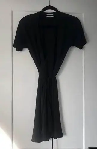 Babaton Aritzia WALLACE Wrap Dress Black Short Sleeve xxs Excellent Condition